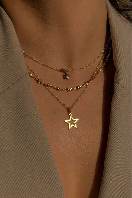 HOW TO LAYER JEWELRY, ACCORDING TO BLINGS DESIGNERS