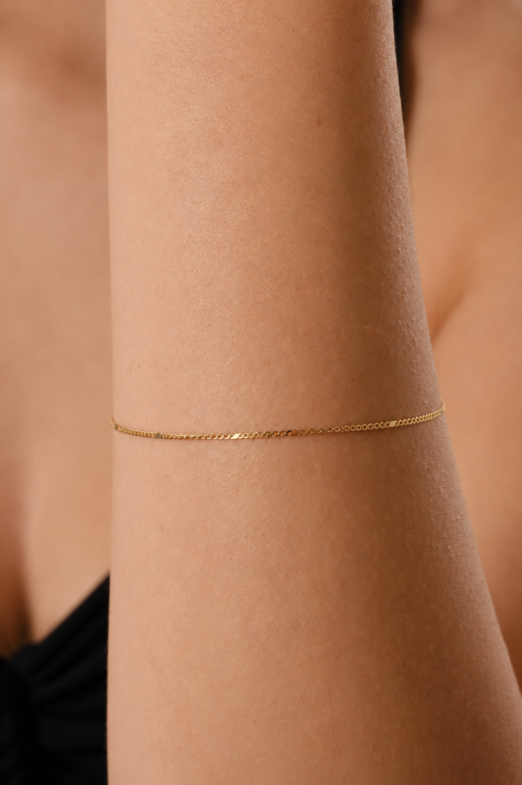 Micro chain bracelet