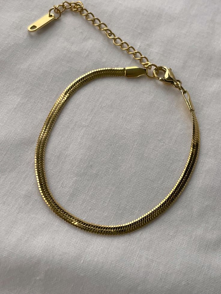 Serpent Bracelet - Gold